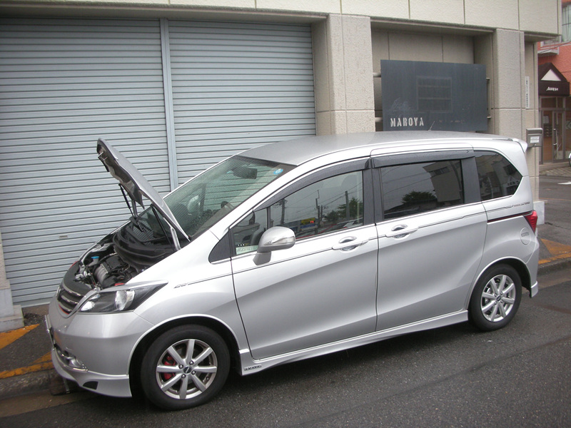 MAROYA ホンダ フリード［GB3］用ボンネットダンパー