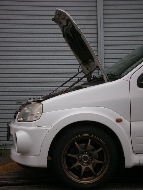 MAROYA スズキ スイフトスポーツ［HT81S］用ボンネットダンパー