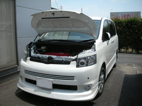 MAROYA トヨタ ヴォクシー［ZRR70W］用ボンネットダンパー